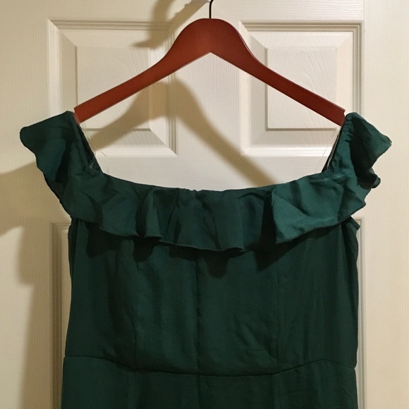 SOLD 🚫 ModCloth Ruffled Off-Shoulder Green Maxi Dress - Picture 5 of 5